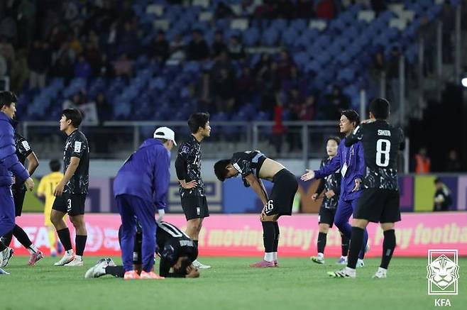 [서울=뉴시스] 2025 국제축구연맹(FIFA) 20세 이하(U-20) 월드컵 16강에서 탈락한 한국 U-20 축구대표팀. (사진=대한축구협회 제공) *재판매 및 DB 금지