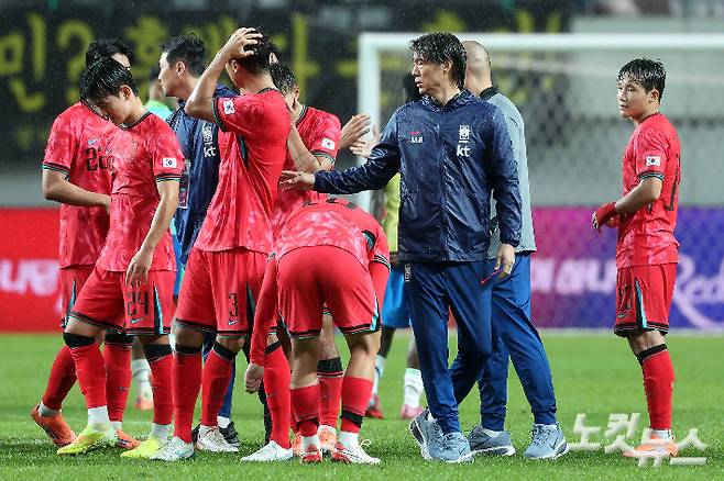 홍명보호, 0-5 완패. 박종민 기자