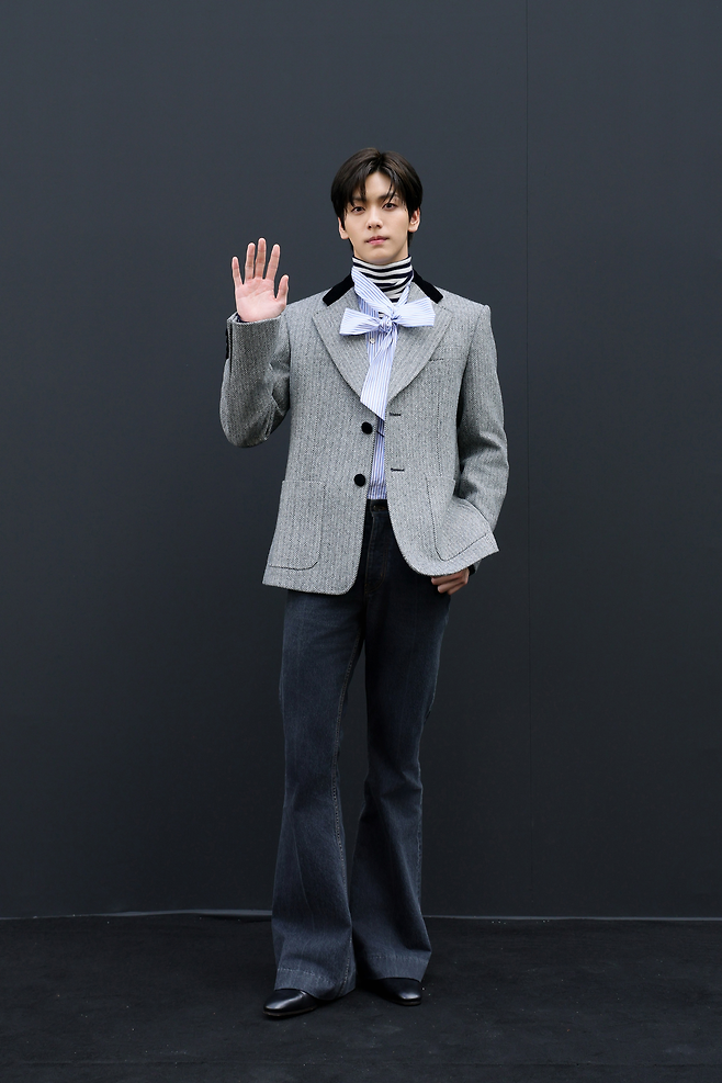 투모로우바이투게더 수빈.  발렌티노 제공.