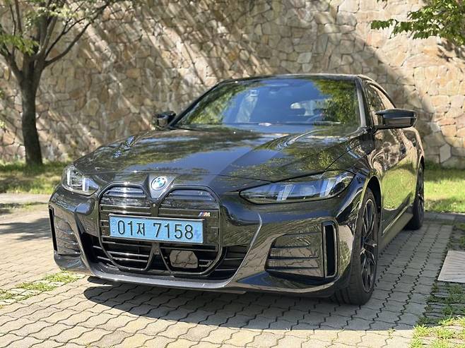 BMW '뉴 i4 M50 xDrive' 외관. 정원일 기자