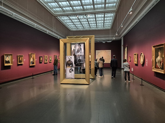 특별전 [국경을 넘다(Crossing Borders)] 전시 전경 ©김슬기