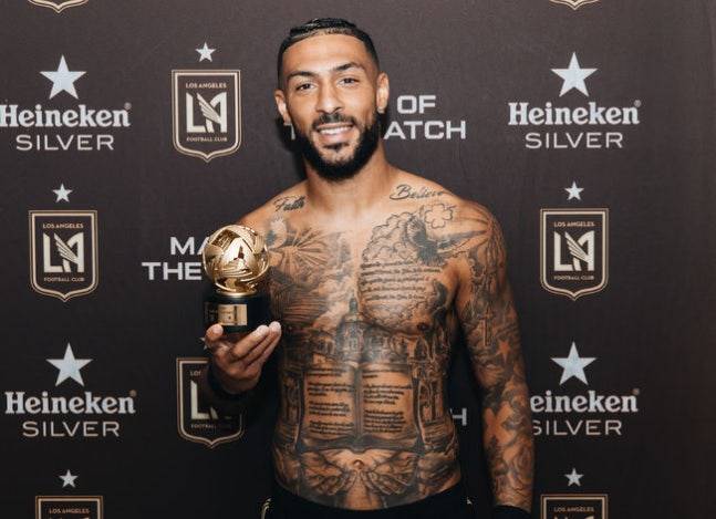 ▲ 부앙가가 주목받을 수 있었던 배경에는 손흥민의 끊임없는 움직임과 공간 창출, 공격 루트를 열어주는 이타적인 플레이가 있었다. 상대 수비가 손흥민의 침투와 빠른 전개에 집중하는 동안 부앙가는 그 틈을 놓치지 않고 골망을 흔들며 팀의 연승 행진을 이끌었다. ⓒ LAFC