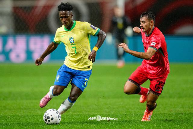 비니시우스 주니오르(왼쪽). /AFPBBNews=뉴스1