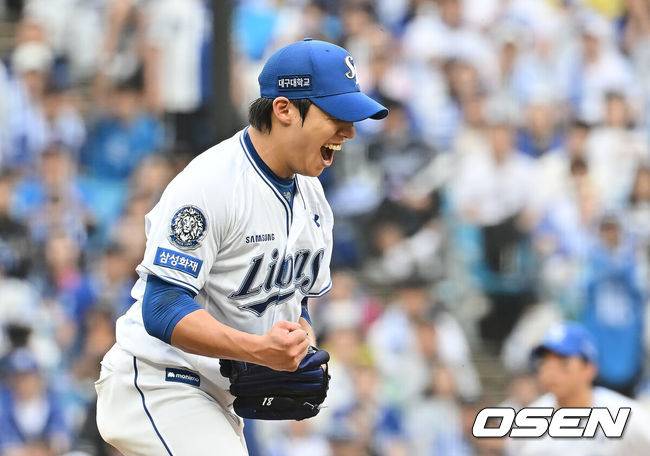 [OSEN=대구, 이석우 기자] 7일 대구 삼성라이온즈파크에서 2025 신한 SOL뱅크 KBO 와일드카드 결정전 삼성 라이온즈와 NC 다이노스의 경기가 열렸다. 홈팀 삼성은 로건이 방문팀 NC는 원태인이 선발 투수로 출전했다.삼성 라이온즈 원태인이 6회초 1사 1,2루 NC 다이노스 박건우를 삼진으로 잡고 포효하고 있다. 2025.10.07 / foto0307@osen.co.kr