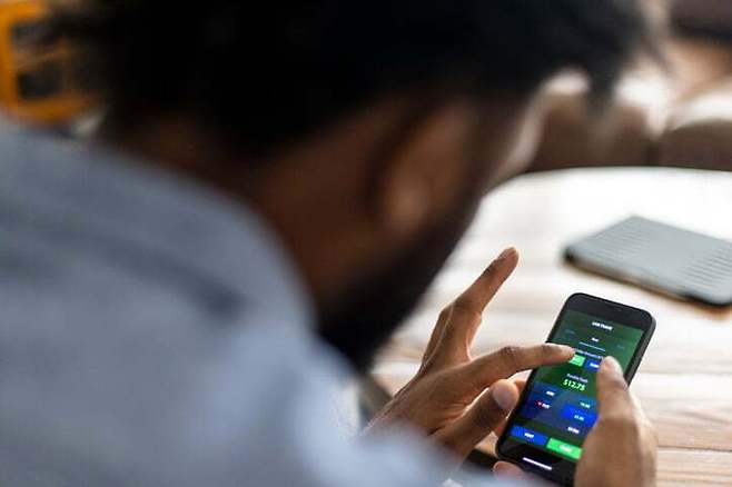 한국 개인 투자자들의 투자 감각과 행동 패턴이 빠르게 진화하고 있음을 보여준다. 게티이미지