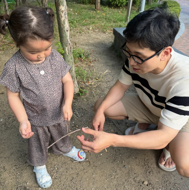 경기도여성가족재단 '아빠하이' 사업에서 진행되는 '놀이챌린지'. 사진=경기도여성가족재단