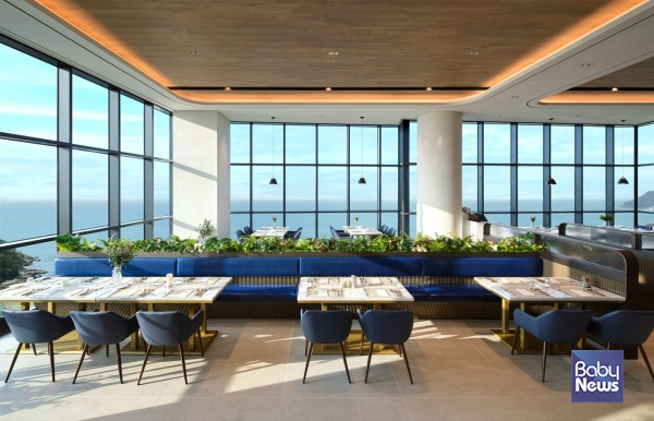 마티에 오시리아 다이닝 레스토랑 '골든리지(Golden Lizzy)'. ⓒ한화호텔앤드리조트