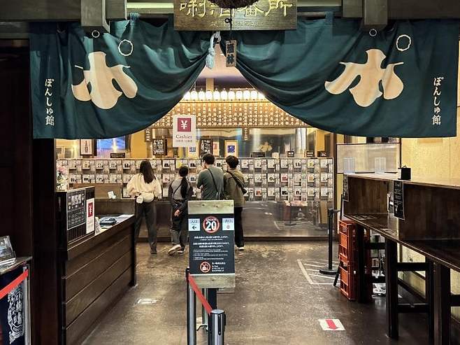 0490f719bc816dff20b5c6b236ef203eb8d918f1f4604b09fd