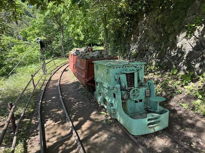 0490f719bc8b6eff20b5c6b236ef203eab439248b43004f8a3cd