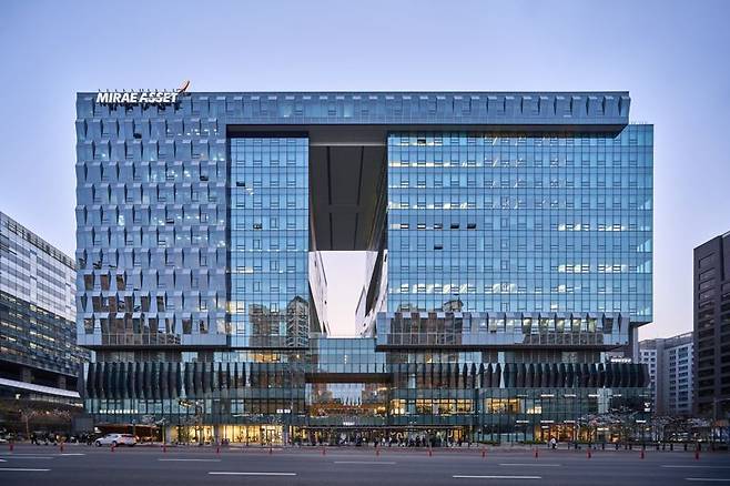 판교 테크원타워 전경. 미래에셋운용 제공.