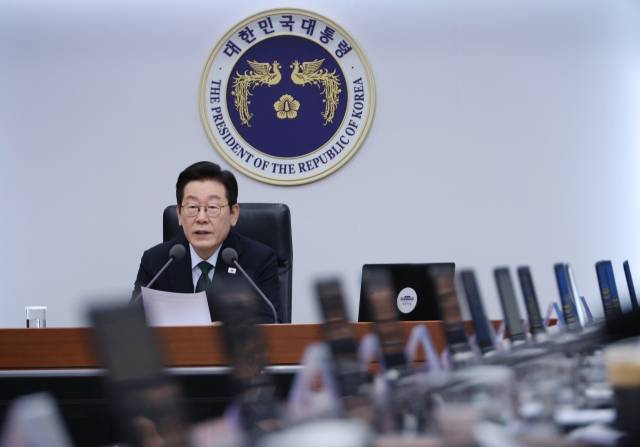 ▲이재명 대통령이 13일 용산 대통령실에서 열린 수석보좌관회의에서 발언하고 있다. ⓒ연합뉴스