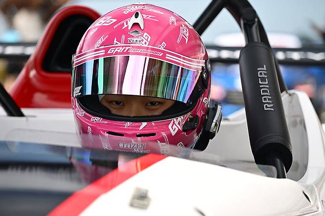 결승 레이스를 준비하는 신가원. 사진: 김학수 기자