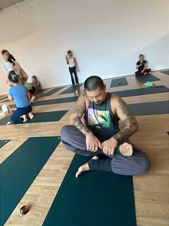 ▲ 던밀스. 출처| 던밀스 인스타그램