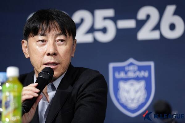 울산HD 감독 시절 신태용. /사진=한국프로축구연맹