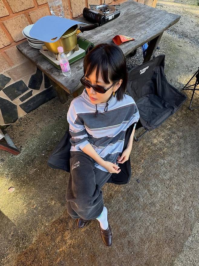 손예진 단발 (출처 : 인스타그램 @yejinhand)