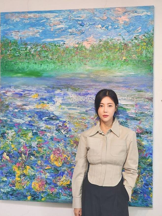 대구 전시회에서 18점을 선보이는 솔비. 사진 ㅣ지안캐슬