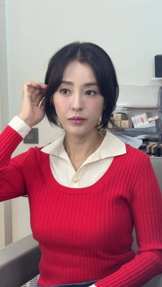 48세의 나이에도 여전한 미모를 자랑하는 박은혜. 박은혜 SNS 캡처