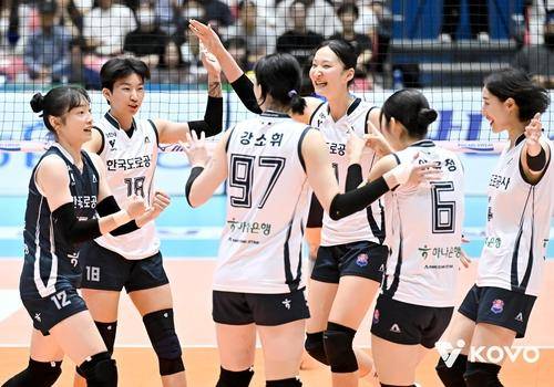 득점 후 기뻐하는 한국도로공사 선수들 [한국배구연맹 제공. 재판매 및 DB 금지]