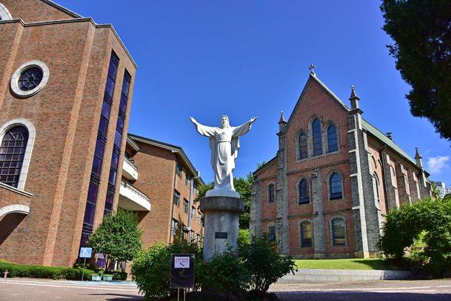 예수성심상과 성당 ⓒ