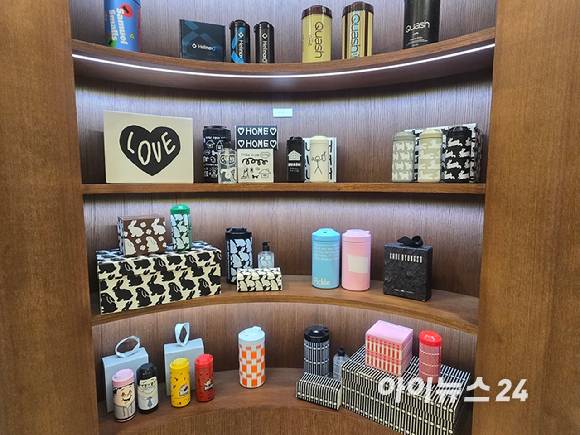 '쿼시'의 롤휴지 케이스. [사진=박은경 기자]