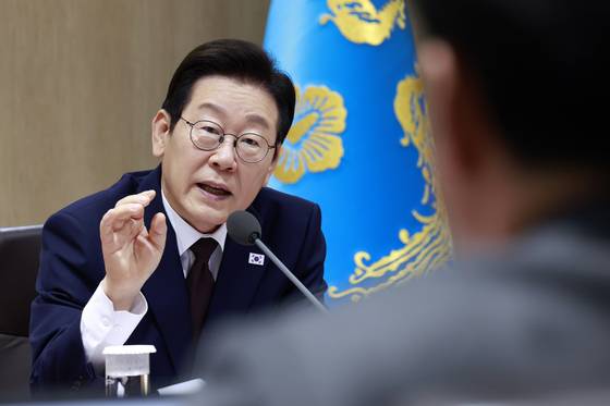 이재명 대통령이 14일 서울 용산 대통령실 청사에서 열린 국무회의에서 발언하고 있다. 연합뉴스