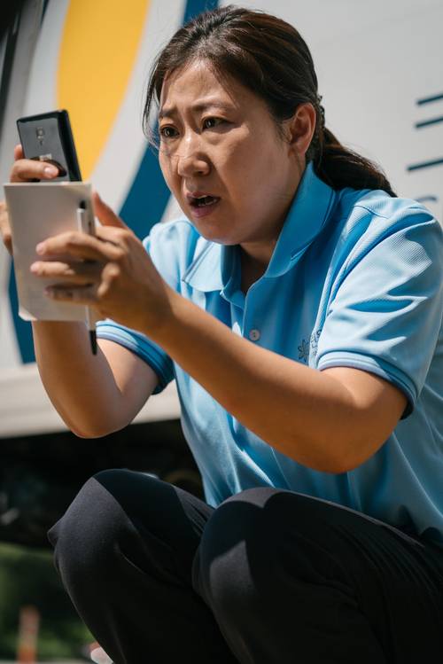 영화 ‘시민덕희’의 한 장면.