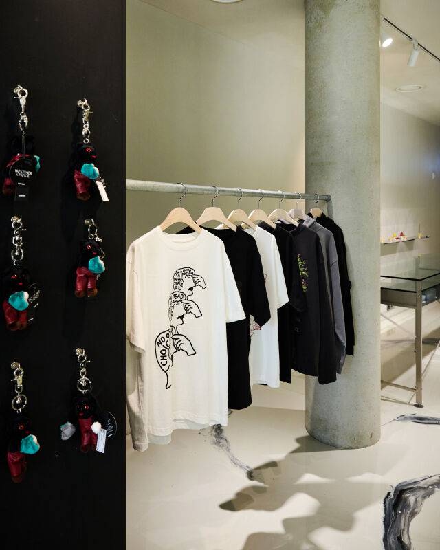 영화 '어쩔수가없다' 콤포트 콜라보 팝업/CJ ENM