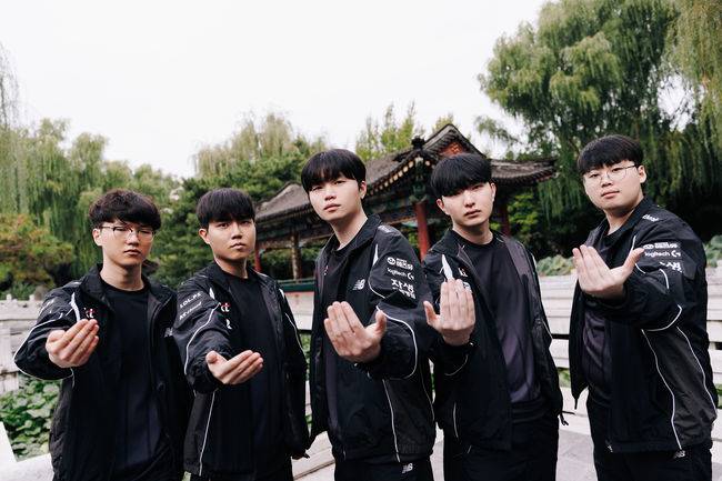 라이엇 게임즈 플리커.