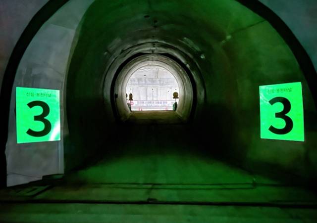 KCC 루미세이프가 시공된 신림-봉천 터널 모습.사진제공=KCC
