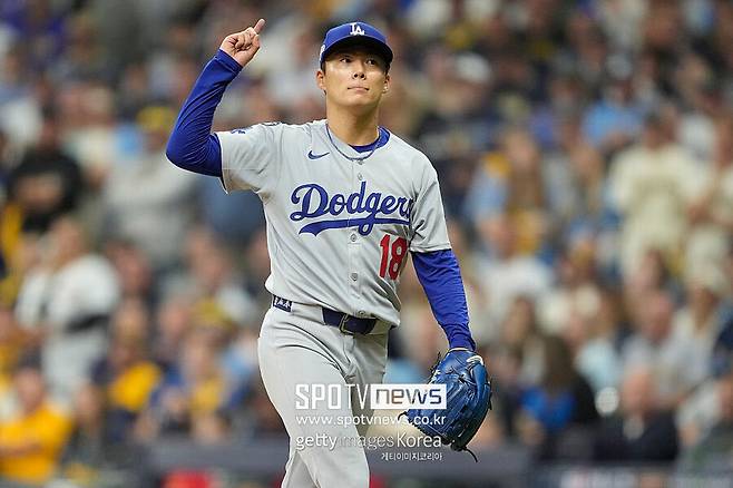 ▲ 야마모토 요시노부의 호투가 다저스에 내셔널리그 챔피언십시리즈 2차전 승리를 안겼다.