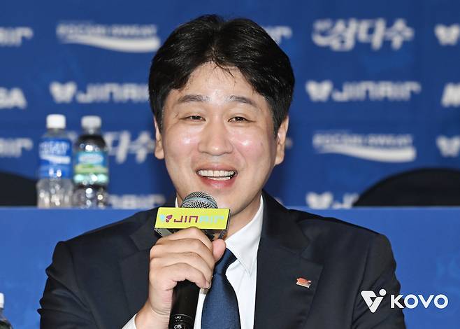 한국도로공사 김종민 감독.  사진 | 한국배구연맹