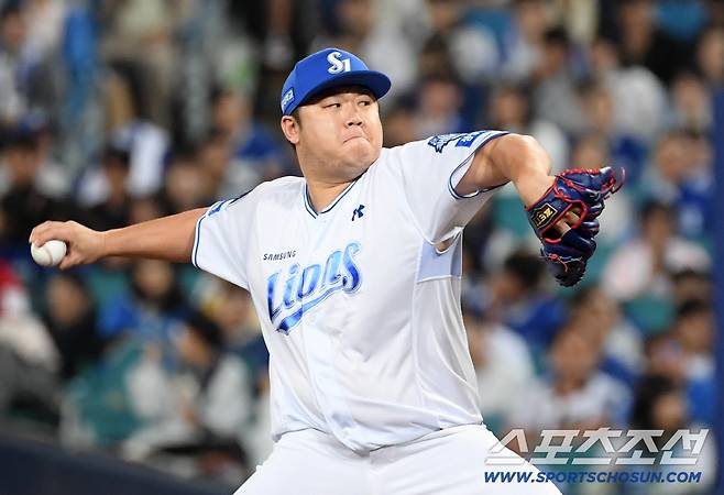 14일 대구 라이온즈파크에서 열린 삼성과 SSG의 준PO 4차전. 삼성 이승현이 역투하고 있다. 대구=박재만 기자 pjm@sportschosun.com/2025.10.14/