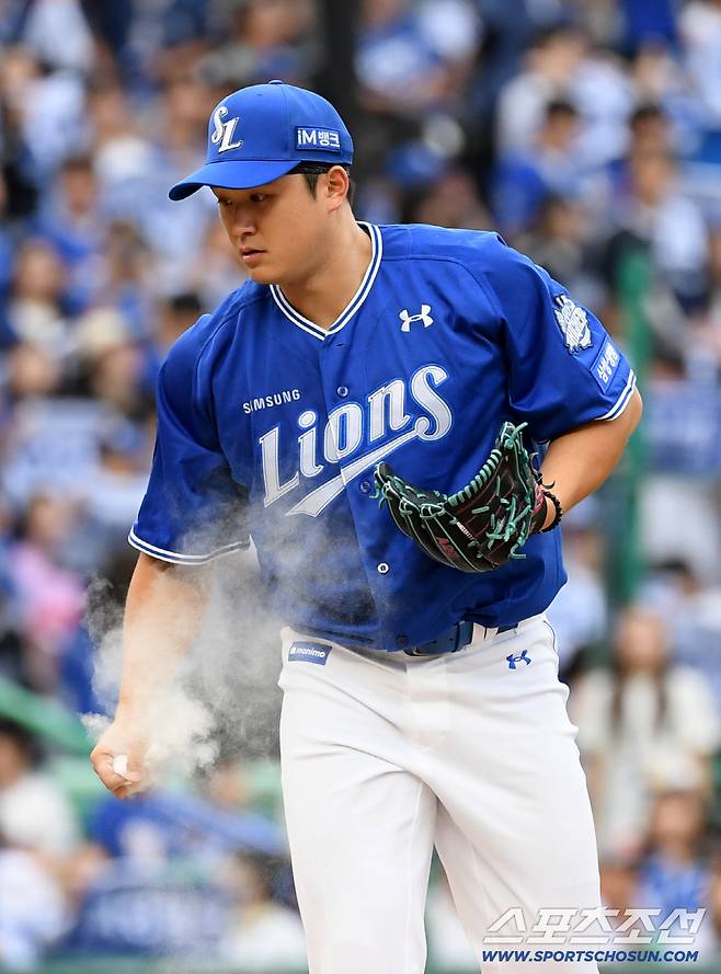 9일 인천SSG랜더스필드에서 열린 SSG와 삼성의 준PO 1차전. 삼성 최원태가 숨을 고르고 있다. 인천=박재만 기자 pjm@sportschosun.com/2025.10.09/