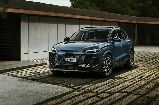 아우디 Q6 e-트론