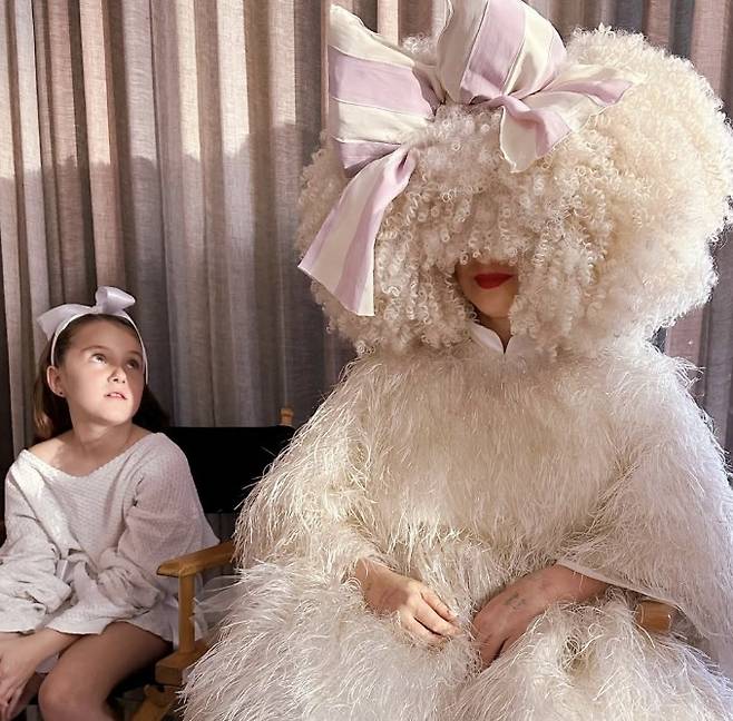 호주 출신 싱어송라이터 시아(Sia). 사진 인스타그램