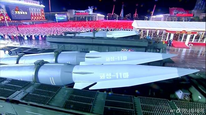 지난 10일 평양 김일성광장에서 노동당 창건 80주년 경축 열병식이 거행됐다고 조선중앙TV가 11일 보도했다. / 사진=뉴시스(조선중앙TV)