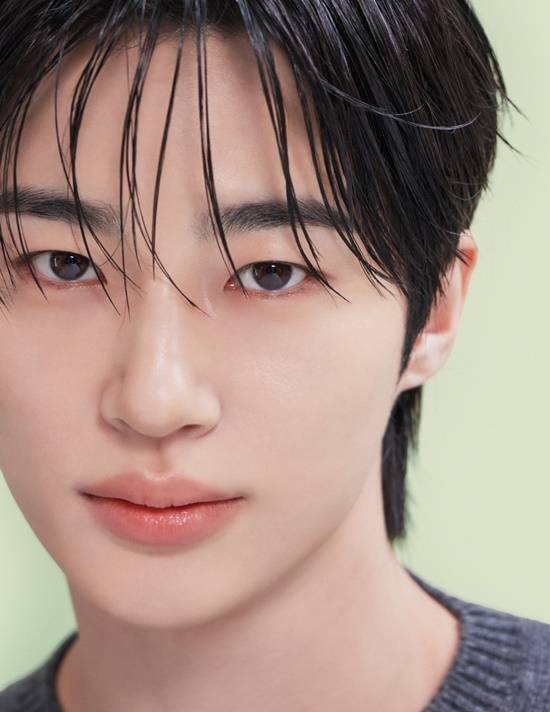 변우석 / 사진=프라다 뷰티