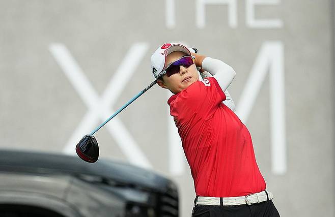 티샷하는 김효주 (서울=연합뉴스) 김효주가 16일 전남 해남군 파인비치골프링크스에서 열린 LPGA 투어 BMW 레이디스 챔피언십 1라운드에서 티샷하고 있다. 2025.10.16 [BMW 레이디스 챔피언십 대회 조직위원회 제공. 재판매 및 DB 금지] photo@yna.co.kr