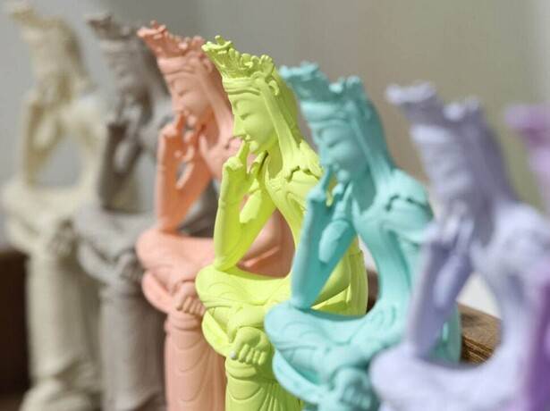 국립중앙박물관 굿즈(뮷즈) ‘반가사유상 미니어처’. 백소아 기자 thanks@hani.co.kr