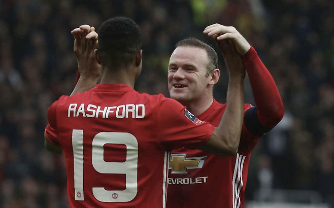 래시포드와 루니. 맨유 공식 홈페이지 캡처