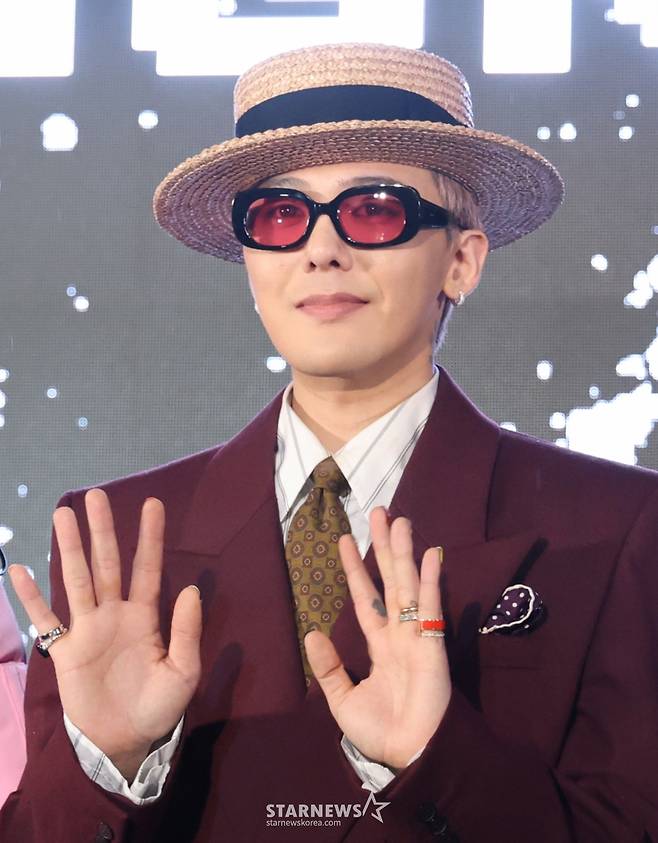 (서울=뉴스1) 권현진 기자 = 빅뱅 지드래곤(GD,권지용)이 13일 오후 서울 용산구 그랜드 하얏트 서울 호텔에서 열린 '피스마이너스원 프리미엄 하이볼 론칭 파티-더 시그널(THE SIGNAL)'에 참석해 포즈를 취하고 있다. 2025.6.13/뉴스1  Copyright (C) 뉴스1. All rights reserved. 무단 전재 및 재배포,  AI학습 이용 금지. /사진=(서울=뉴스1) 권현진 기자