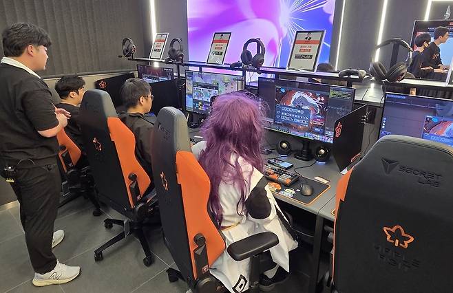 - 다들 예상보다 훨씬 강력한 스트리머들의 캐릭터에 감탄했다