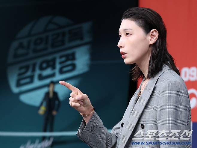 MBC 예능 '신인감독 김연경' 제작발표회가 24일 오후 서울 상암동 MBC 사옥에서 열렸다. 김연경이 포즈 취하고 있다. 정재근 기자 cjg@sportschosun.com/2025.9.24/