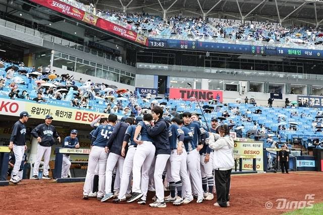 올해 끝까지 포기하지 않는 모습을 선보인 NC 선수단. 사진=NC 제공