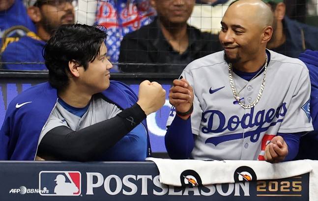 오타니(왼쪽)과 무키 베츠. /AFPBBNews=뉴스1