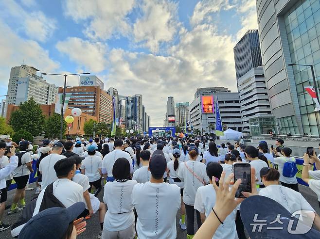19일 서울 송파구 잠실 일대에서는 '2025 스타일런 with 송파구'가 개최됐다.ⓒ 뉴스1/김진희 기자.