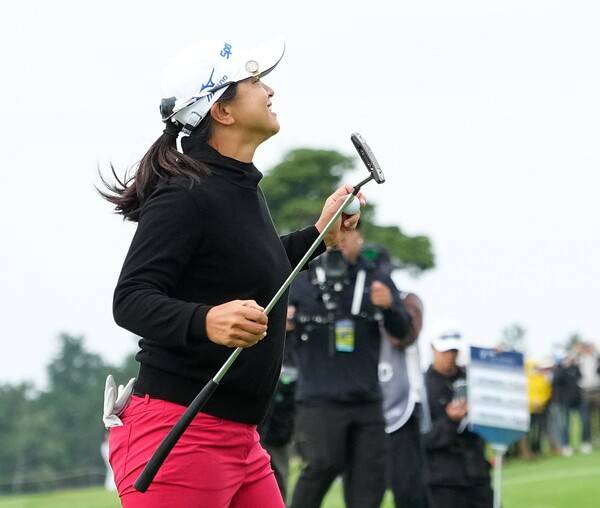 2025년 미국여자프로골프(LPGA) 투어 '가을 아시안 스윙' 두 번째 대회인 BMW 레이디스 챔피언십 우승을 차지한 김세영 프로가 우승을 확정하는 모습이다. 사진제공=BMW 레이디스 챔피언십 대회 조직위원회 (사진을 무단으로 사용하지 마십시오.)