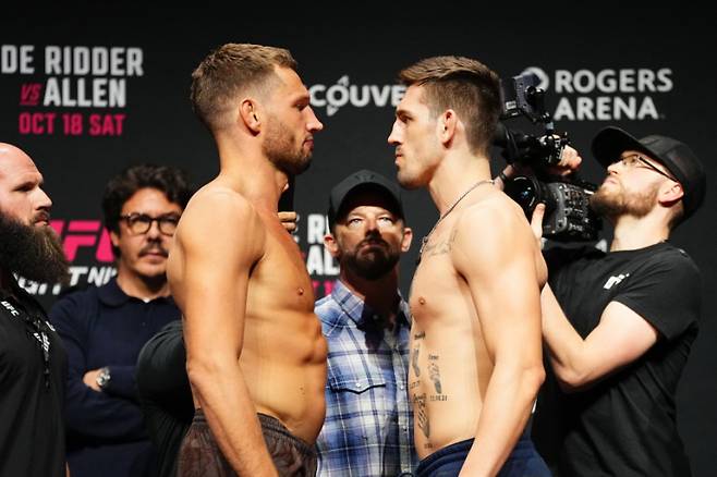 레이니어 더 리더(왼쪽)와 브렌던 앨런. 사진=UFC