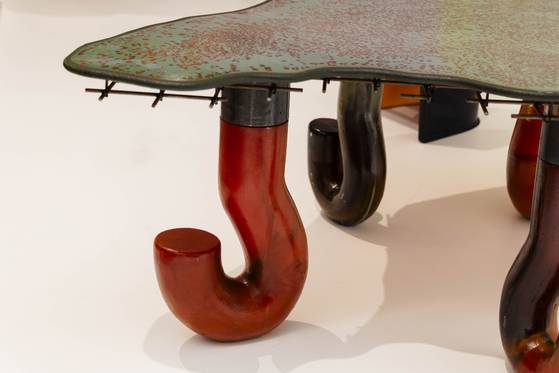 Ÿ 似, 'Ȧ ̺(Holland table)',1996, Gallery Moirmans Knokke, Belgium. [ ķ۽]
