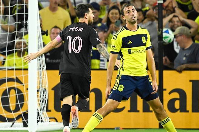 골 세리머니를 펼치는 메시. 연합뉴스
